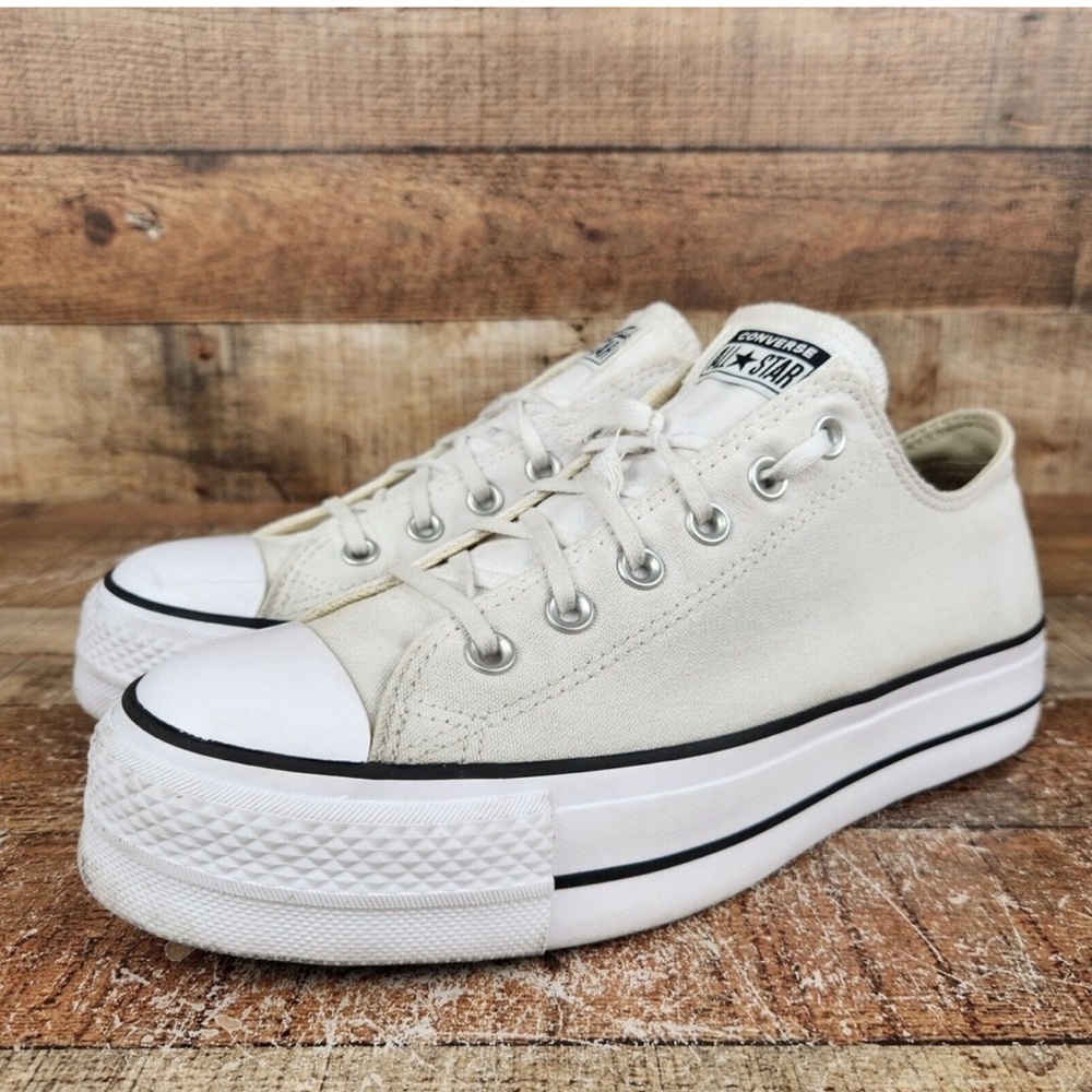 Converse Chuck Taylor All Star Lift Platform Women Sz 10 White Canva Low Sneaker